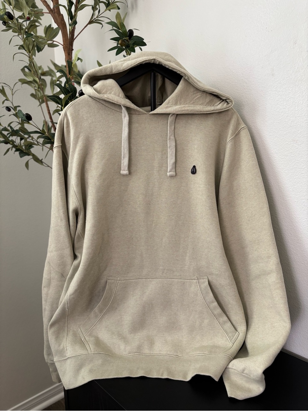 Men’s Nixon Hoodie sz  L